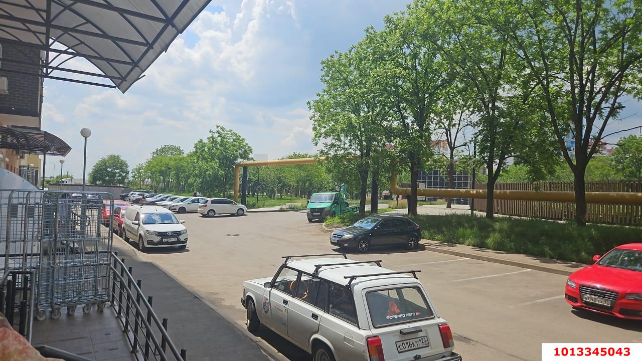 Фото №5: Торговое помещение 103&nbsp;м², 1/19&nbsp;эт. - Краснодар, Карасунский внутригородской округ, Почтовый, мкр. жилой комплекс Авиатор, ул. имени Валерия Гассия, 2