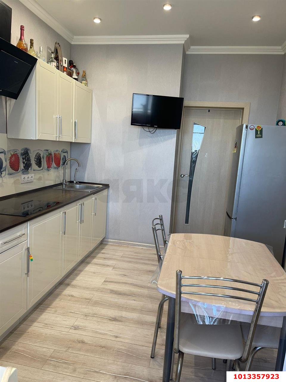 Фото №2: 2-комнатная квартира 56&nbsp;м², 19/19&nbsp;эт. - Краснодар, Западный внутригородской округ, мкр. Юбилейный, ул. 70-летия Октября, 1/6