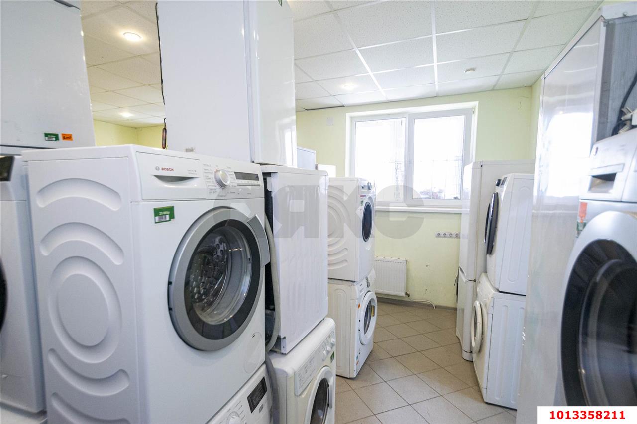 Фото №4: Офисное помещение 50&nbsp;м², 7&nbsp;эт. - Российский, мкр. Прикубанский внутригородской округ, ул. имени В.М. Комарова, 58