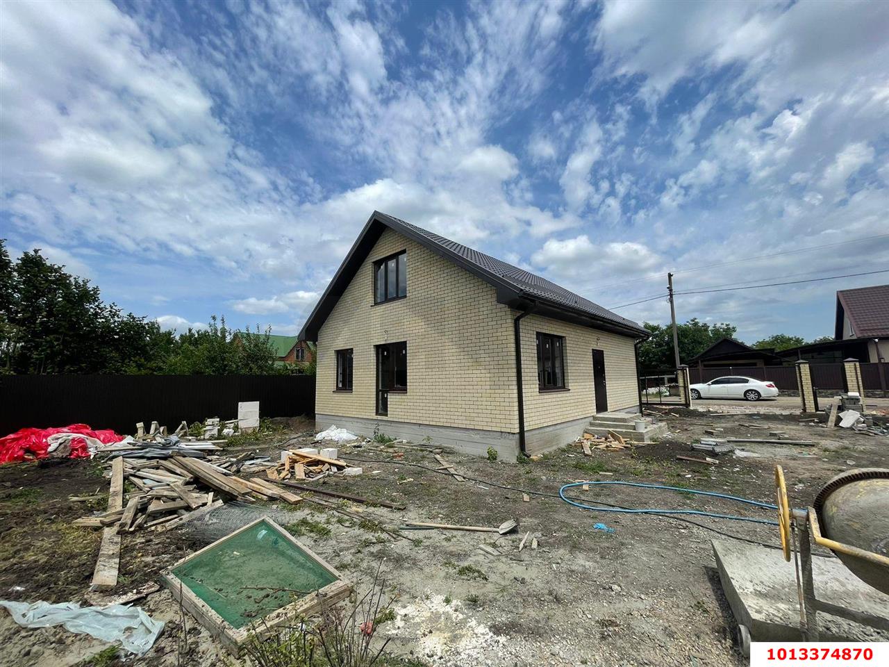 Фото №1: Дом 128&nbsp;м² + 4.74&nbsp;сот., 2&nbsp;эт. - Октябрьский, Прикубанский внутригородской округ, ст Радужное, ул. Тыльная, 89