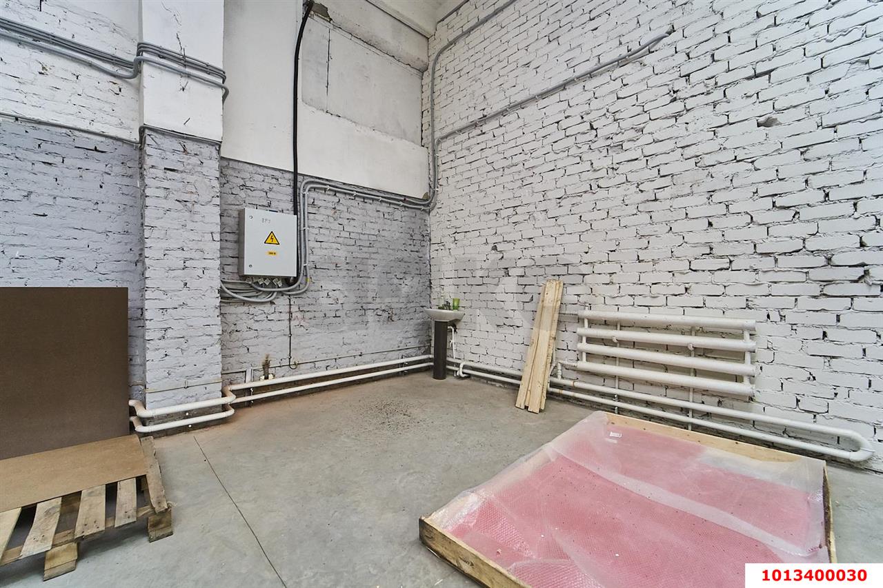 Фото №5: Производственное помещение 4360&nbsp;м², 1/1&nbsp;эт. - Азовская, ул. Ленина, 1