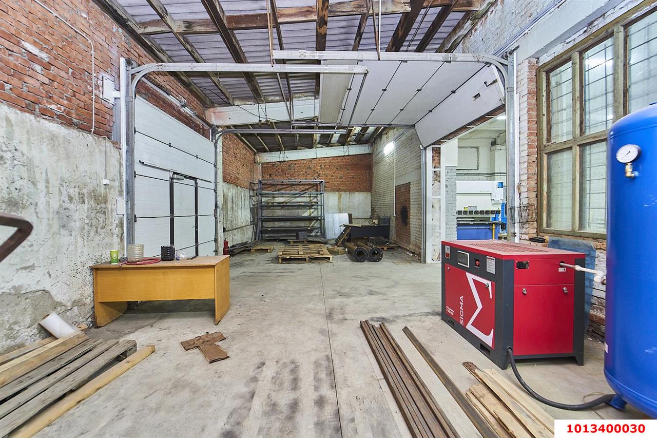 Фото №4: Производственное помещение 4360&nbsp;м², 1/1&nbsp;эт. - Азовская, ул. Ленина, 1
