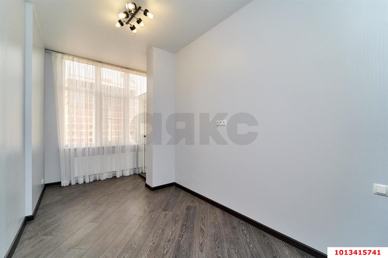 Фото №1: 1-комнатная квартира 40&nbsp;м², 18/20&nbsp;эт. - Краснодар, Прикубанский внутригородской округ, жилой комплекс Мозаика, ж/м имени Демьяна Бедного, ул. Степная, 1/1