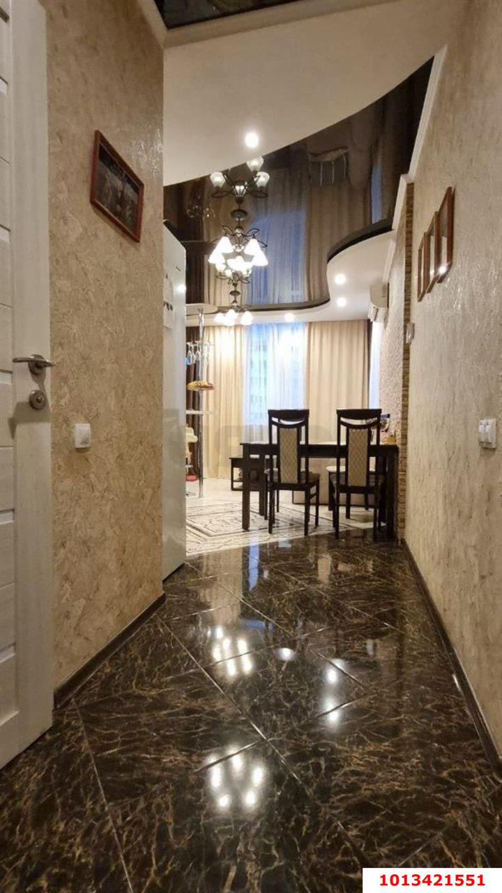 Фото №2: 2-комнатная квартира 60&nbsp;м², 6/19&nbsp;эт. - Краснодар, Прикубанский внутригородской округ, мкр. ЖК Красная Площадь, ул. Кореновская, 57к1