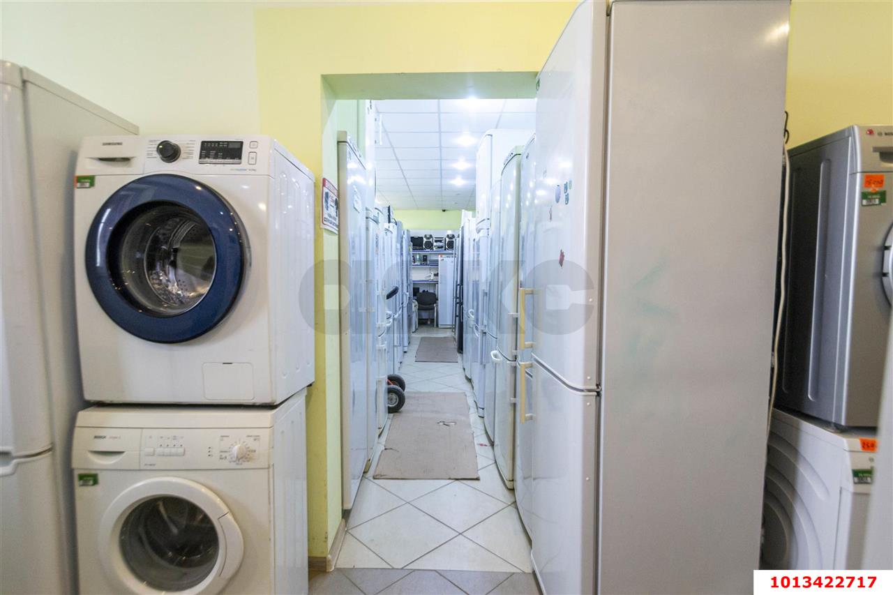 Фото №7: Торговое помещение 83&nbsp;м², 7&nbsp;эт. - Российский, мкр. Прикубанский внутригородской округ, ул. имени В.М. Комарова, 58