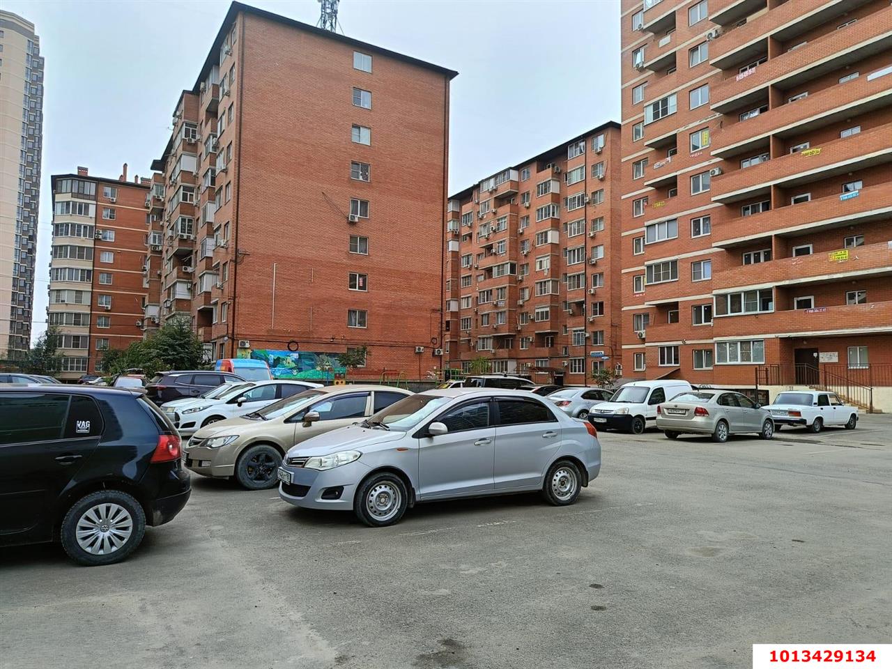 Фото №1: 1-комнатная квартира 36&nbsp;м², 6/12&nbsp;эт. - Краснодар, Прикубанский внутригородской округ, мкр. Музыкальный, ул. имени Мусоргского М.П.