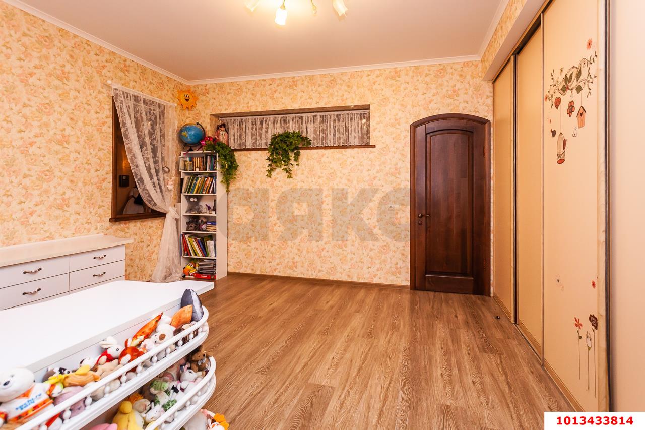 Фото №37: Дом 453&nbsp;м² + 11.16&nbsp;сот., 2&nbsp;эт. - Краснодар, Прикубанский внутригородской округ, мкр. Северный, ул. Александра Берлизова, 38/1