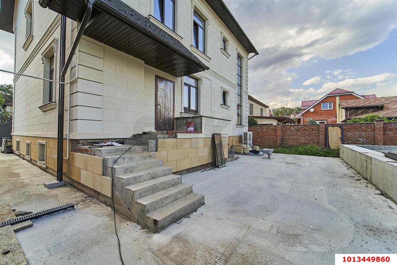 Фото №7: Дом 450&nbsp;м² + 8&nbsp;сот., 2&nbsp;эт. - Краснодар, Прикубанский внутригородской округ, мкр. имени Н.И. Вавилова, ул. Биологическая, 56