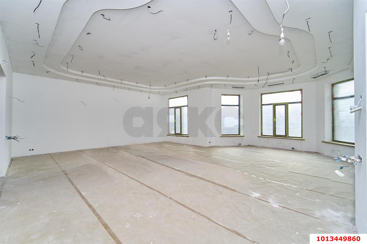 Фото №10: Дом 450&nbsp;м² + 8&nbsp;сот., 2&nbsp;эт. - Краснодар, Прикубанский внутригородской округ, мкр. имени Н.И. Вавилова, ул. Биологическая, 56