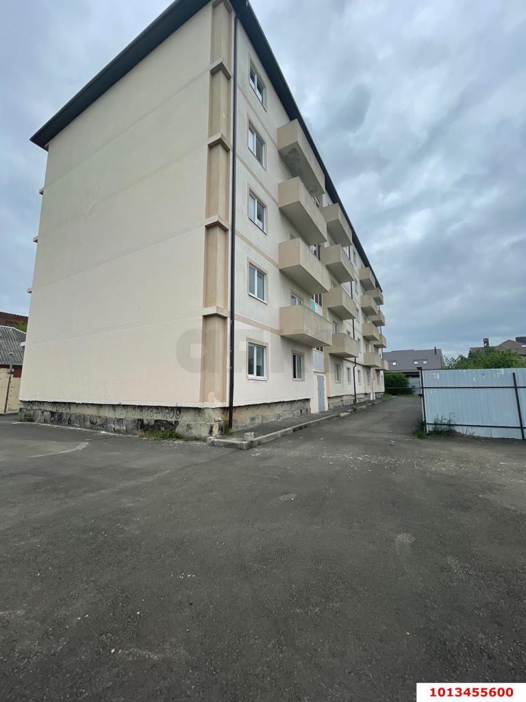 Фото №1: 2-комнатная квартира 50&nbsp;м², 6/6&nbsp;эт. - Краснодар, Прикубанский внутригородской округ, мкр. Сады Калинина, ул. Народная, 32А