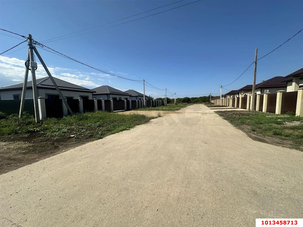 Фото №4: Земельный участок под ИЖС 6&nbsp;сот. - Старокорсунская, Карасунский внутригородской округ, п. коттеджный  Усадьба Виктория, пр-д Владимирский
