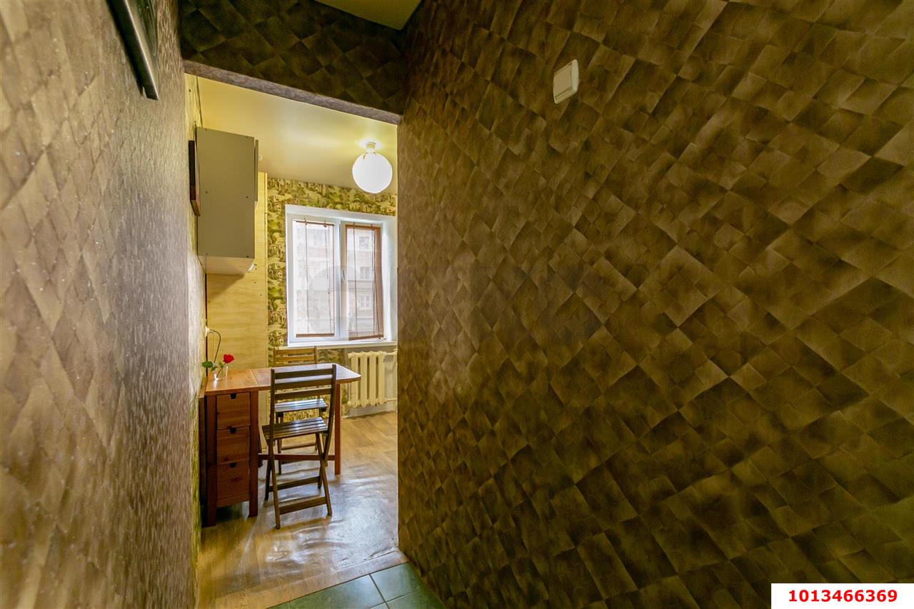 Фото №10: 3-комнатная квартира 56&nbsp;м², 1/5&nbsp;эт. - Краснодар, Центральный внутригородской округ, мкр. Завод Измерительных Приборов, ул. Курчатова, 4