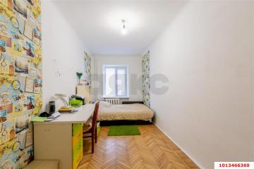 Фото №1: 3-комнатная квартира 60 м², 1/5 эт. - Краснодар, мкр. Завод Измерительных Приборов, ул. Курчатова, 4