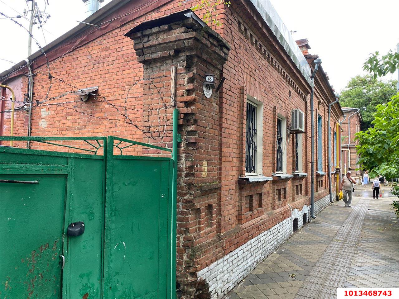 Фото №4: 4-комнатная квартира 94&nbsp;м², 1/1&nbsp;эт. - Краснодар, Западный внутригородской округ, мкр. Центральный, ул. Гоголя, 33