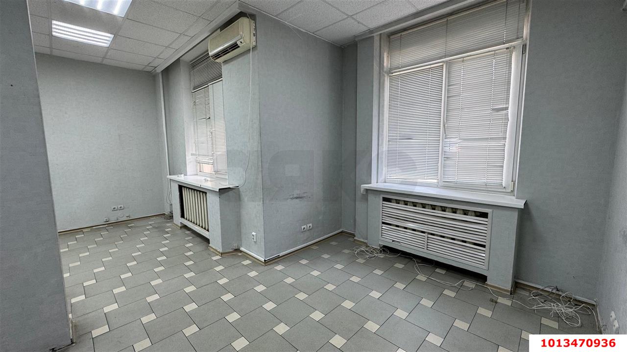 Фото №7: Торговое помещение 187&nbsp;м², 1/13&nbsp;эт. - Краснодар, Карасунский внутригородской округ, мкр. Хлопчато-бумажный Комбинат, ул. Уральская, 13