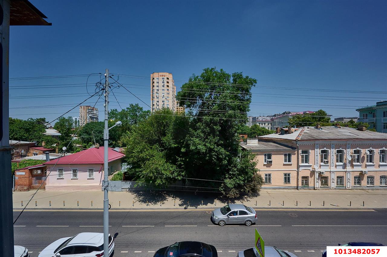 Фото №2: 3-комнатная квартира 84&nbsp;м², 3/4&nbsp;эт. - Краснодар, Центральный внутригородской округ, мкр. Центральный, ул. Орджоникидзе, 56