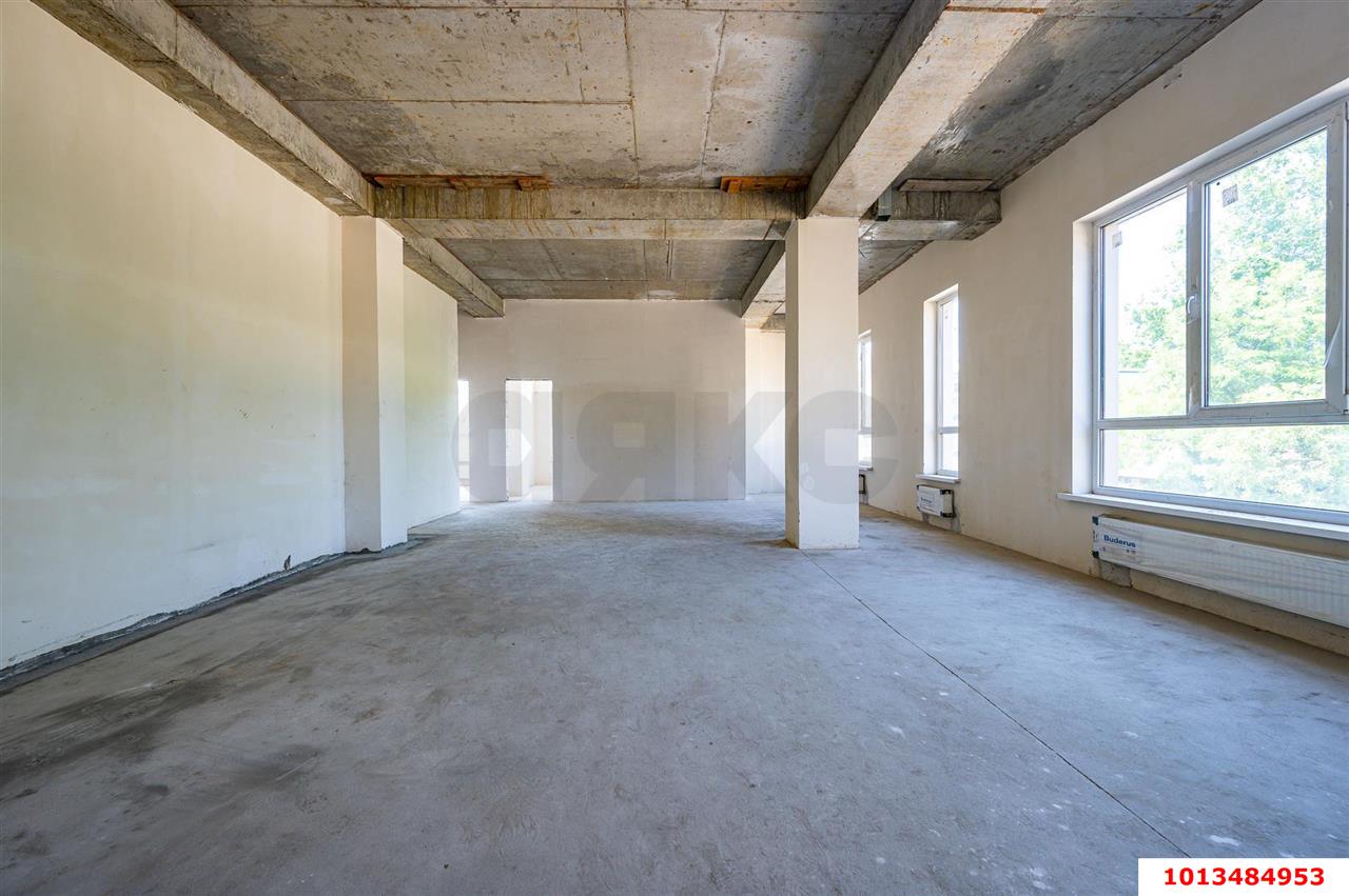 Фото №13: 4-комнатная квартира 270&nbsp;м², 4/4&nbsp;эт. - Краснодар, Западный внутригородской округ, Горогороды, мкр. Центральный, ул. Береговая, 10/3