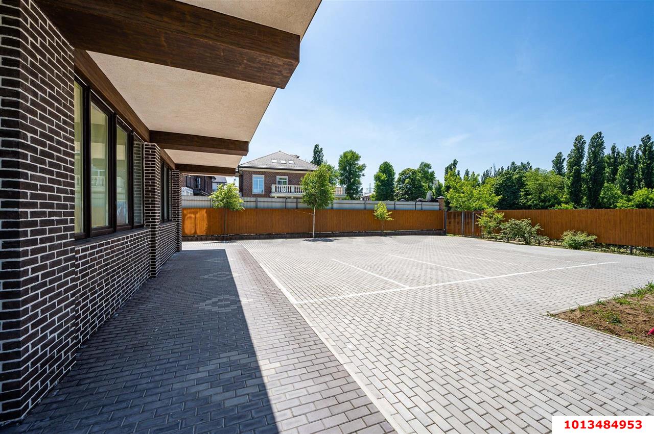 Фото №4: 4-комнатная квартира 270&nbsp;м², 4/4&nbsp;эт. - Краснодар, Западный внутригородской округ, Горогороды, мкр. Центральный, ул. Береговая, 10/3