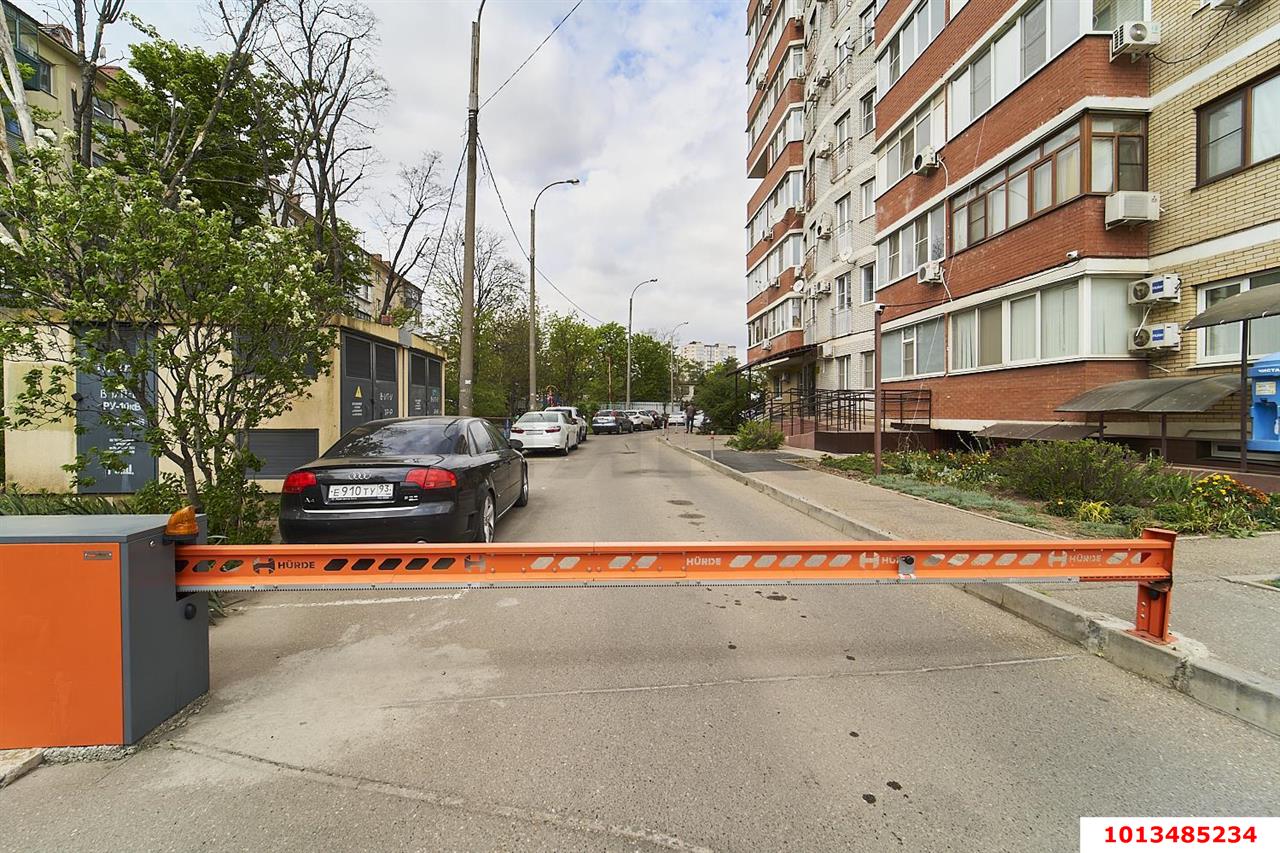 Фото №13: 1-комнатная квартира 50&nbsp;м², 6/16&nbsp;эт. - Краснодар, Карасунский внутригородской округ, мкр. Черёмушки, ул. Ставропольская, 213