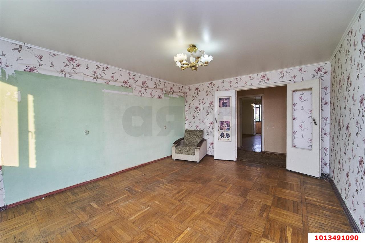 Фото №1: 3-комнатная квартира 81&nbsp;м², 7/9&nbsp;эт. - Краснодар, Центральный внутригородской округ, мкр. Завод Измерительных Приборов, ул. Ростовское шоссе, 12/1