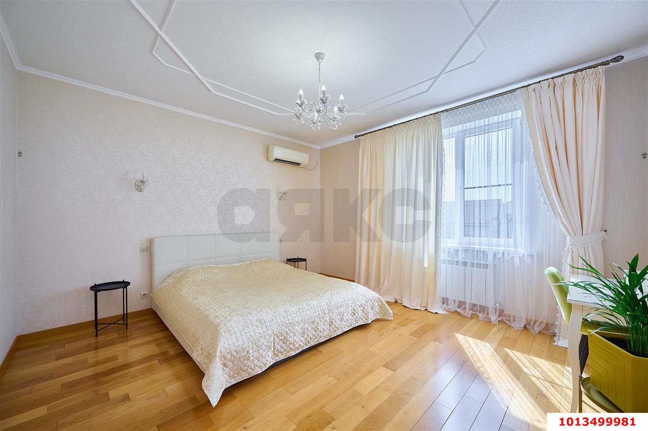 Фото №21: Дом 271&nbsp;м² + 10&nbsp;сот., 3&nbsp;эт. - Краснодар, Прикубанский внутригородской округ, мкр. 2-я Площадка, ул. Степана Коцура