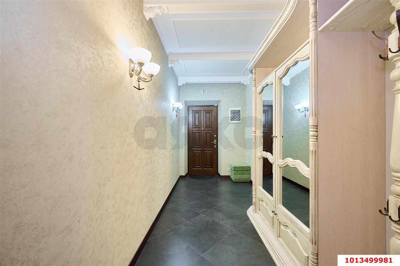 Фото №5: Дом 271&nbsp;м² + 10&nbsp;сот., 3&nbsp;эт. - Краснодар, Прикубанский внутригородской округ, мкр. 2-я Площадка, ул. Степана Коцура