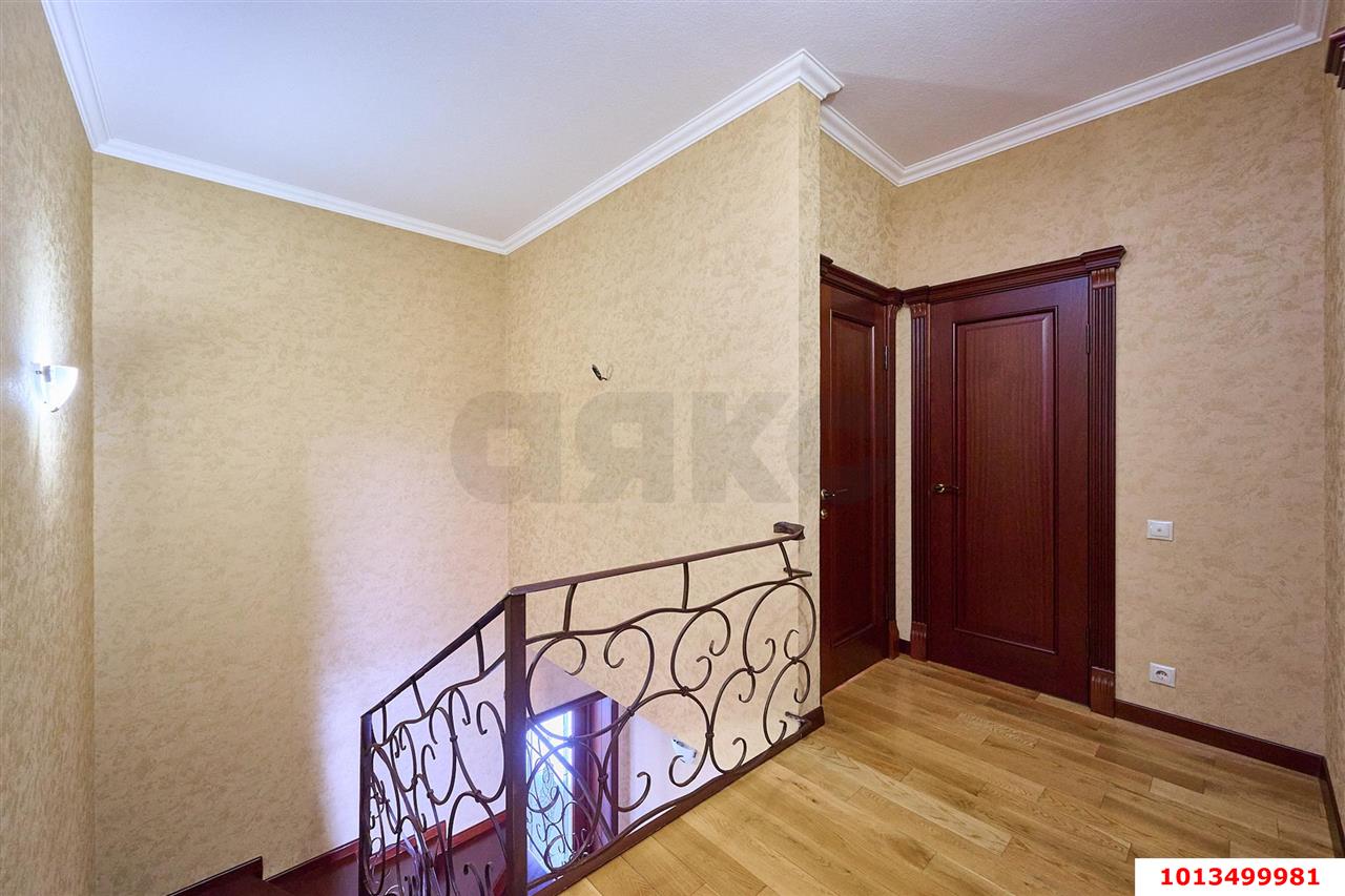 Фото №35: Дом 271&nbsp;м² + 10&nbsp;сот., 3&nbsp;эт. - Краснодар, Прикубанский внутригородской округ, мкр. 2-я Площадка, ул. Степана Коцура
