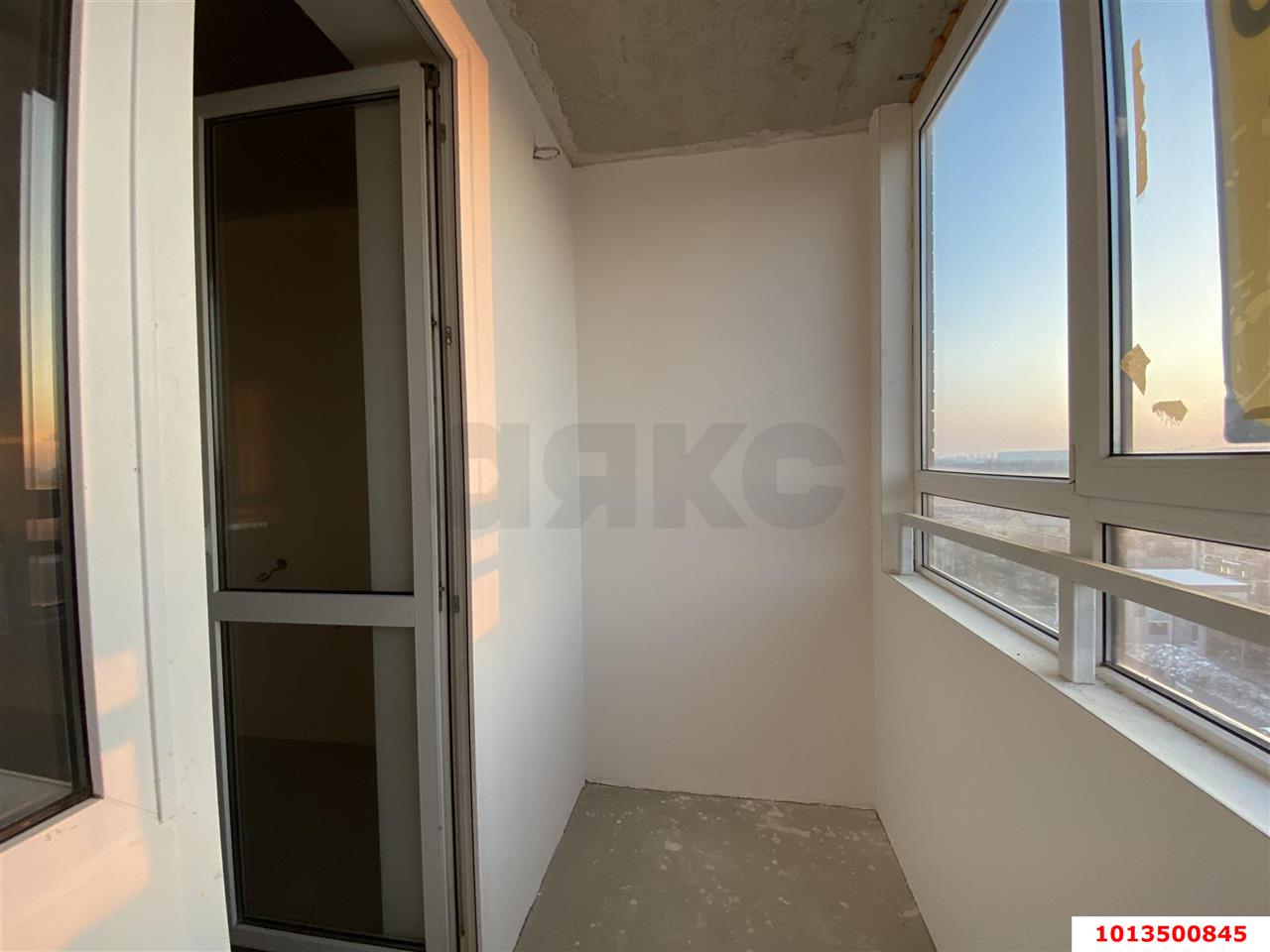 Фото №15: 1-комнатная квартира 60&nbsp;м², 9/16&nbsp;эт. - Знаменский, Карасунский внутригородской округ, мкр. Родные Просторы, ул. Природная, 10Бк9