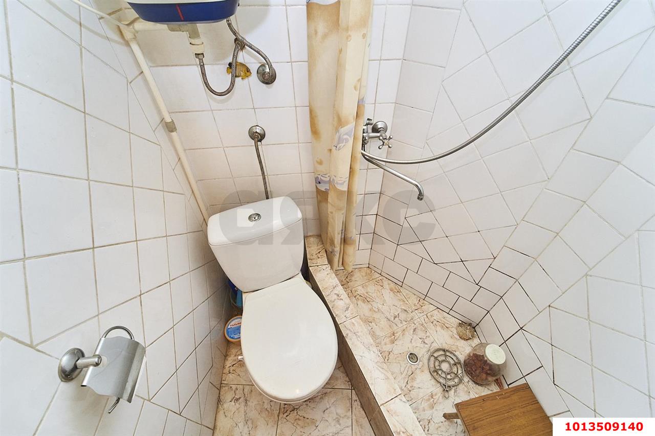 Фото №10: 2-комнатная квартира 33&nbsp;м², 1/1&nbsp;эт. - Краснодар, Центральный внутригородской округ, мкр. Центральный, ул. Чапаева, 96