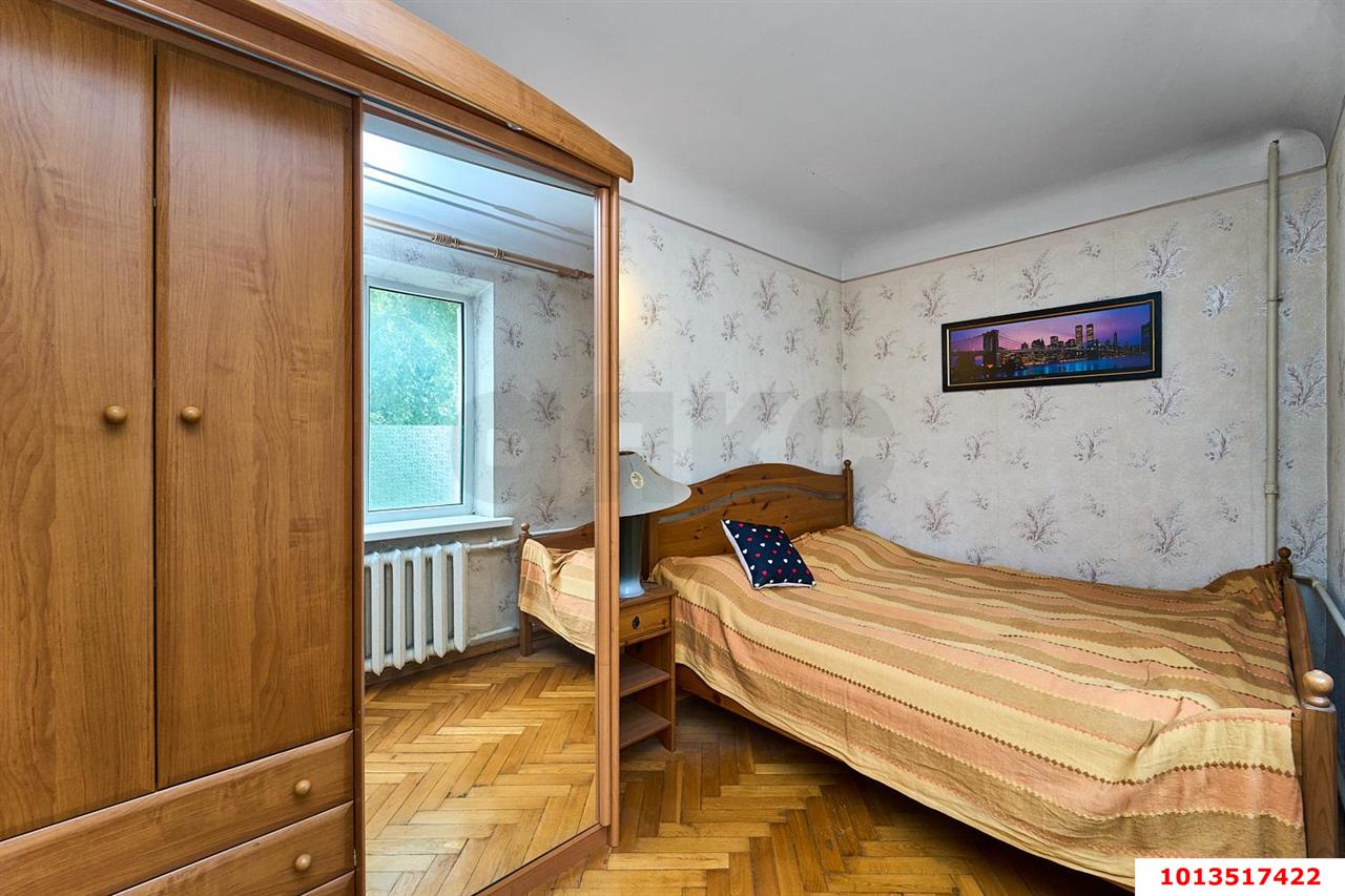 Фото №5: 2-комнатная квартира 50&nbsp;м², 2/5&nbsp;эт. - Краснодар, Центральный внутригородской округ, мкр. Центральный, ул. Будённого, 141
