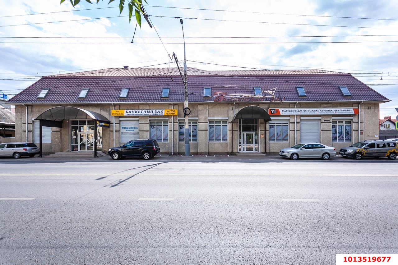 Фото №16: Отдельное здание 220&nbsp;м², 1/2&nbsp;эт. - Краснодар, Западный внутригородской округ, мкр. Сельскохозяйственный Институт, ул. Академика Трубилина, 120