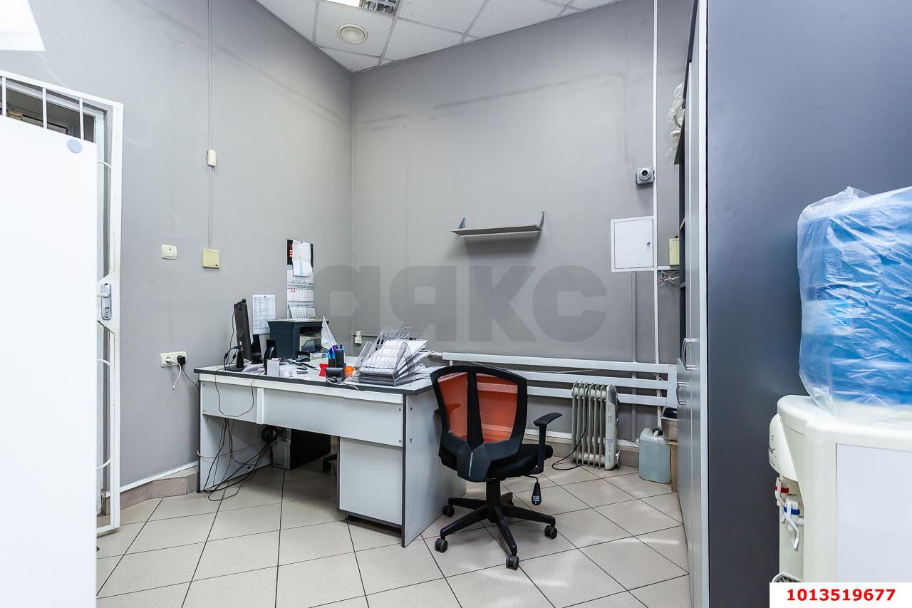 Фото №7: Отдельное здание 220&nbsp;м², 1/2&nbsp;эт. - Краснодар, Западный внутригородской округ, мкр. Сельскохозяйственный Институт, ул. Академика Трубилина, 120