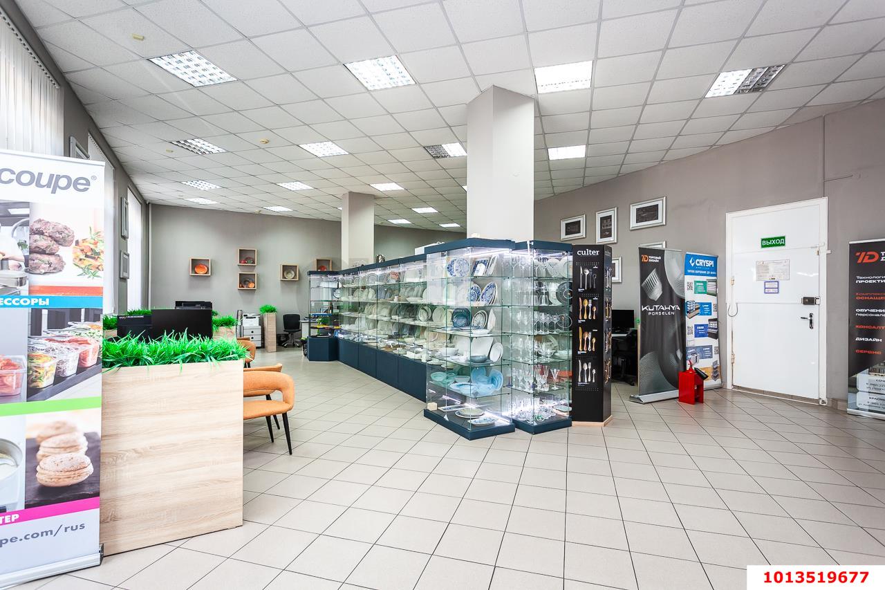 Фото №10: Отдельное здание 220&nbsp;м², 1/2&nbsp;эт. - Краснодар, Западный внутригородской округ, мкр. Сельскохозяйственный Институт, ул. Академика Трубилина, 120