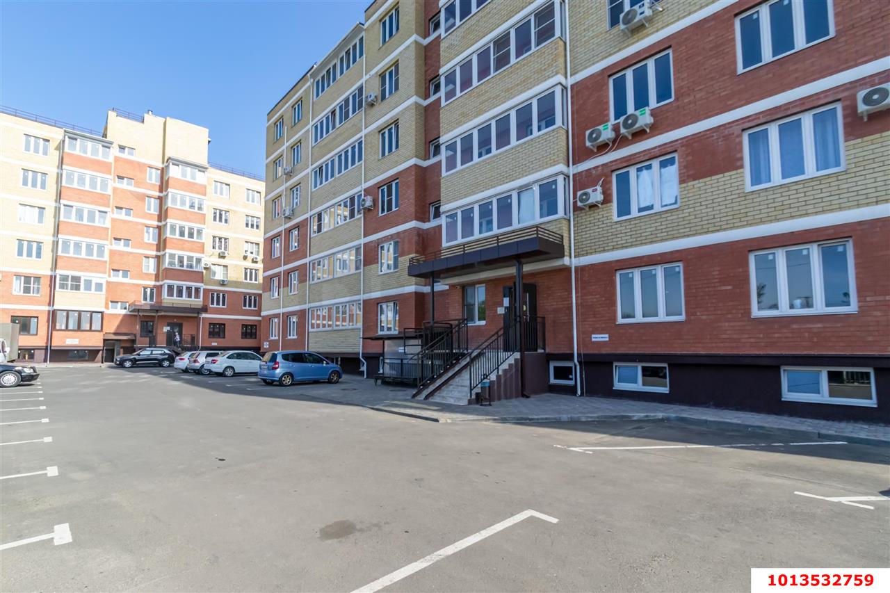 Фото №1: 1-комнатная квартира 43&nbsp;м², 3/6&nbsp;эт. - Краснодар, Карасунский внутригородской округ, ж/м Пашковский, ул. Криничная, 128к1