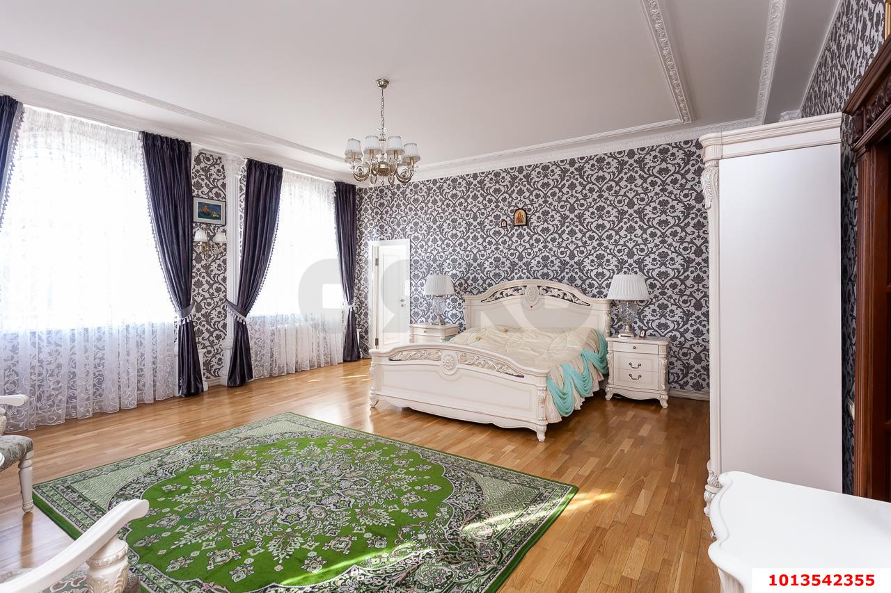 Фото №6: Дом 798&nbsp;м² + 8.18&nbsp;сот., 2&nbsp;эт. - Краснодар, Прикубанский внутригородской округ, Калинино, мкр. Завод Радиоизмерительных Приборов, ул. Астраханская, 2