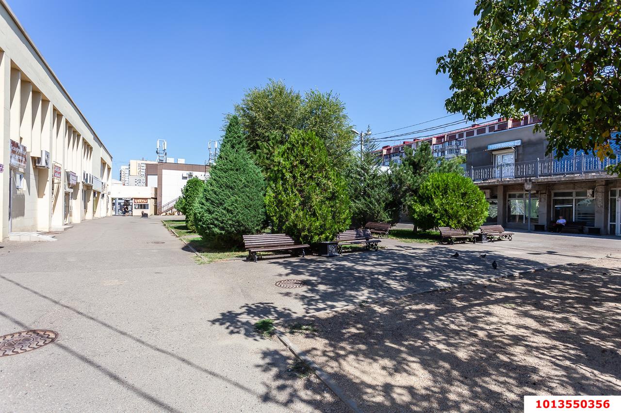 Фото №11: Торговое помещение 39&nbsp;м², 2/2&nbsp;эт. - Краснодар, Карасунский внутригородской округ, мкр. Комсомольский, ул. Уральская, 156