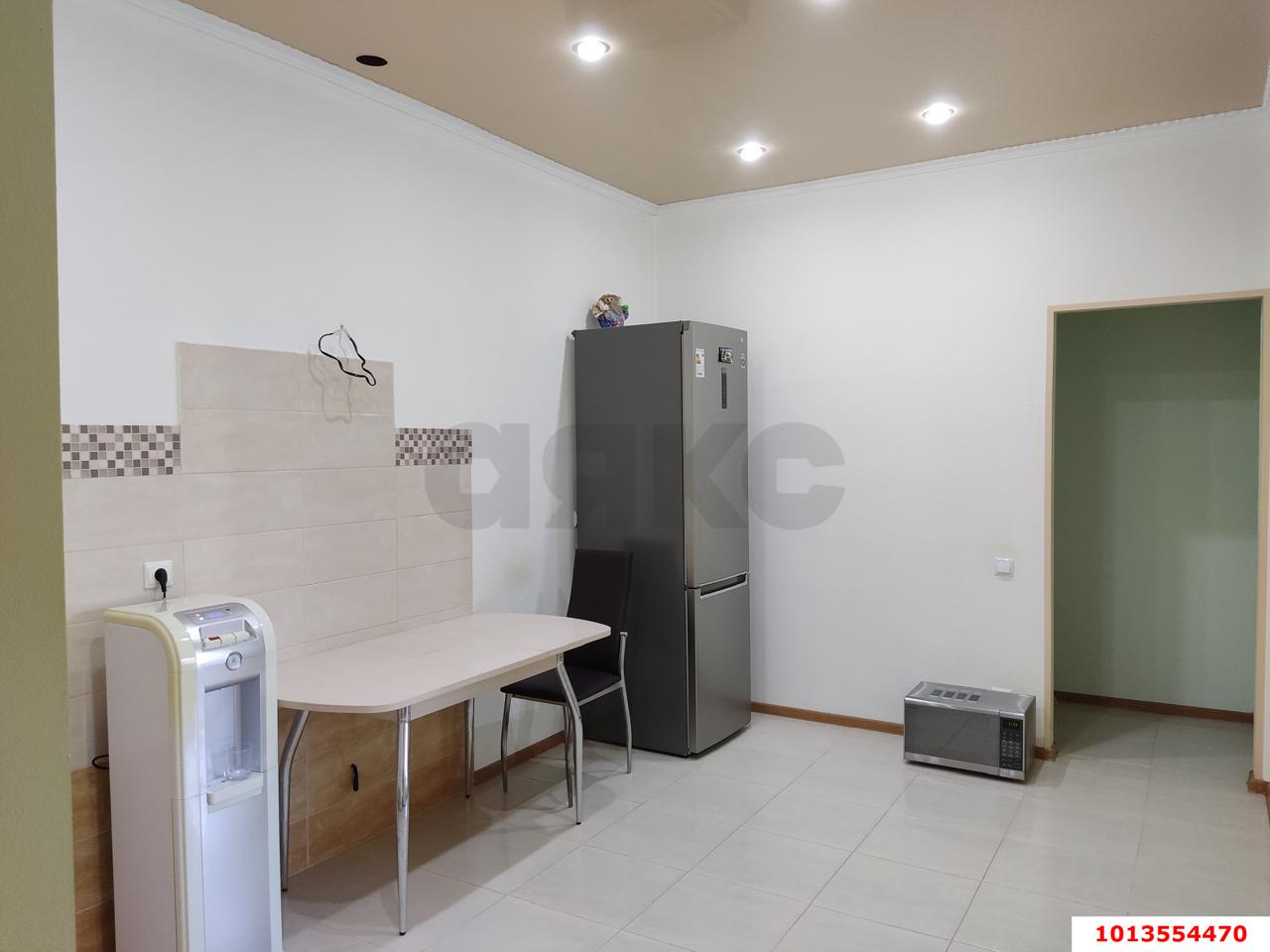 Фото №11: 3-комнатная квартира 81&nbsp;м², 1/3&nbsp;эт. - Краснодар, Прикубанский внутригородской округ, мкр. квартал Самолёт 7