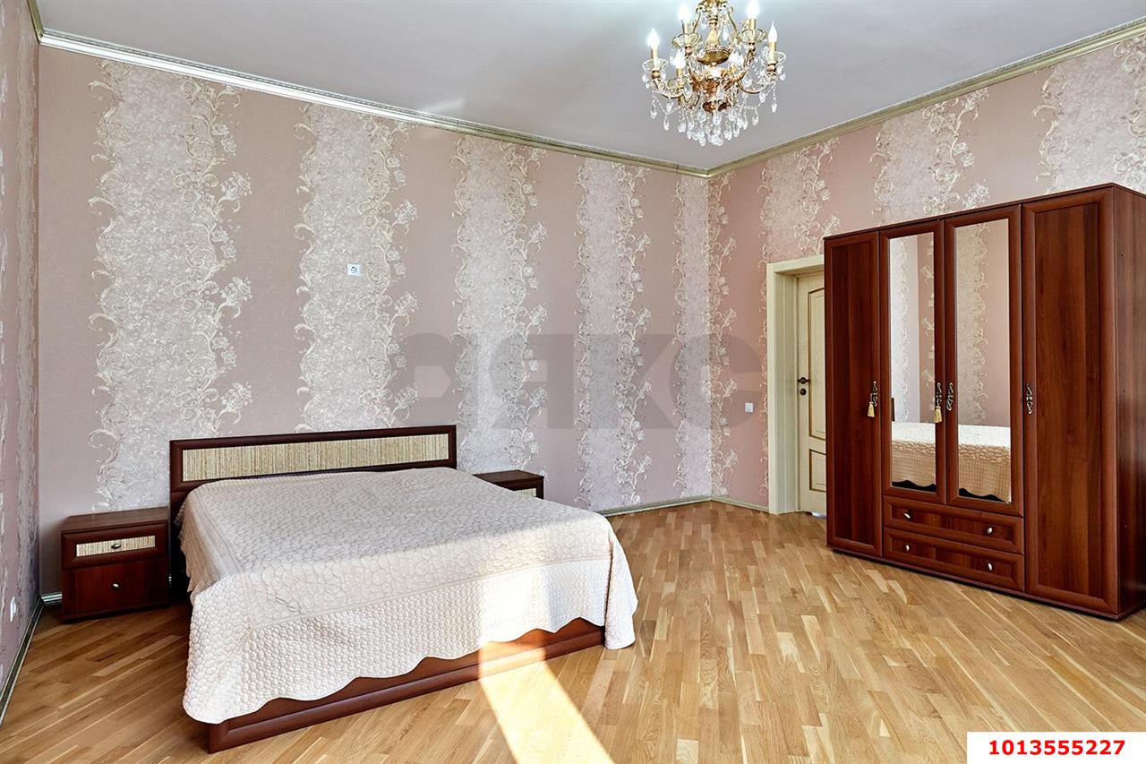 Фото №15: Дом 274&nbsp;м² + 4&nbsp;сот., 2&nbsp;эт. - Краснодар, Прикубанский внутригородской округ, Калинино, мкр. Завод Радиоизмерительных Приборов, ул. Есаульская, 1/1