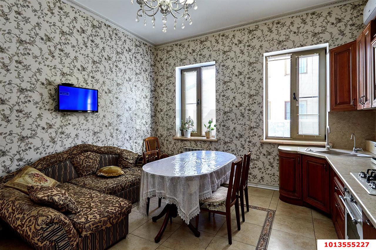 Фото №6: Дом 274&nbsp;м² + 4&nbsp;сот., 2&nbsp;эт. - Краснодар, Прикубанский внутригородской округ, Калинино, мкр. Завод Радиоизмерительных Приборов, ул. Есаульская, 1/1