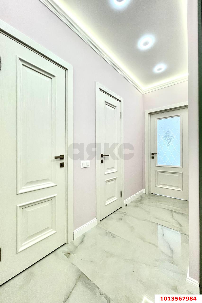 Фото №3: 2-комнатная квартира 71&nbsp;м², 11/24&nbsp;эт. - Краснодар, Центральный внутригородской округ, Черёмушки, мкр. жилой комплекс Солнечный Остров, ул. Ставропольская, 336/6