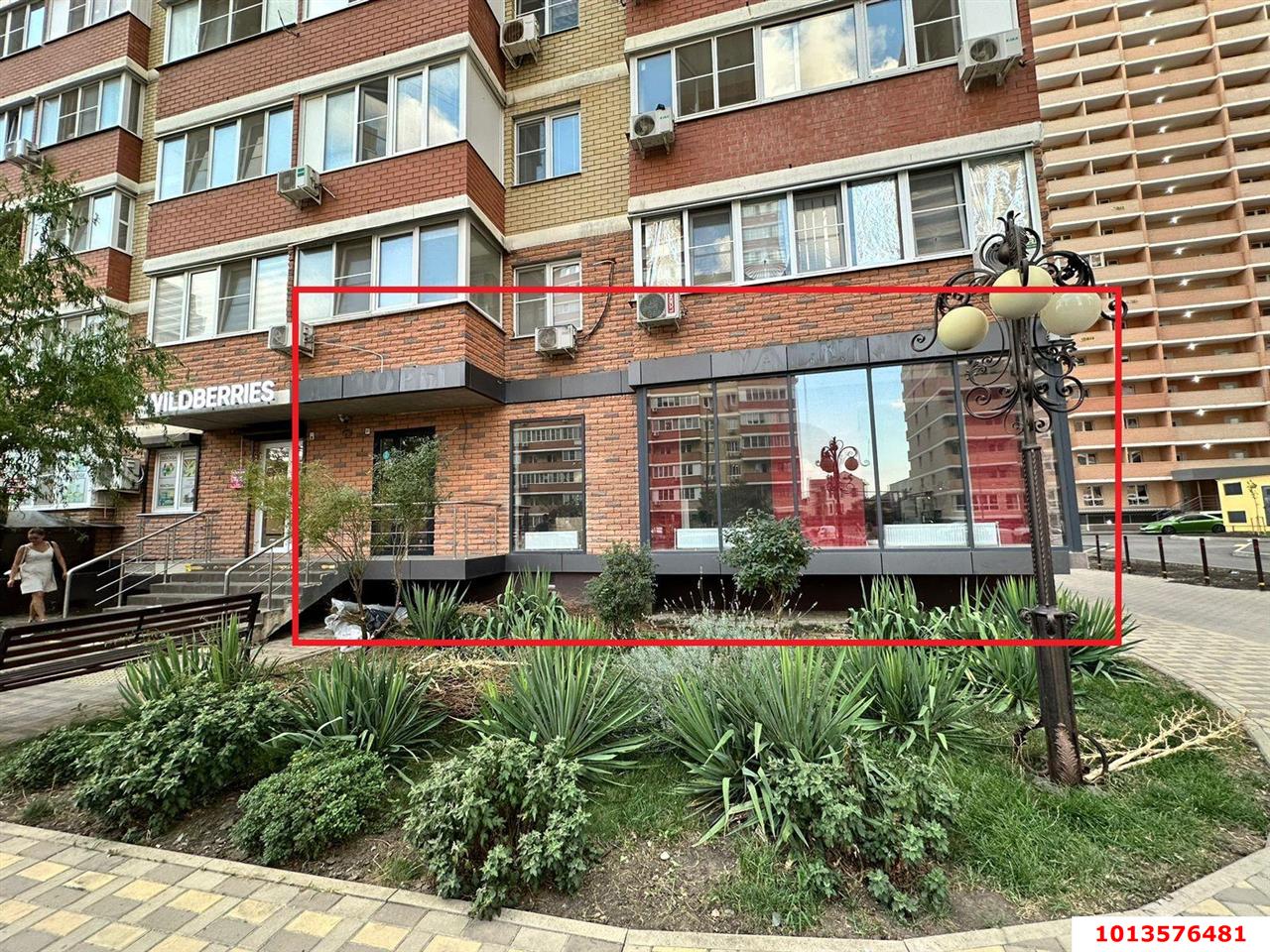 Фото №7: Торговое помещение 93&nbsp;м², 1/16&nbsp;эт. - Краснодар, Прикубанский внутригородской округ, имени Петра Метальникова, мкр. жилой комплекс Времена Года-2, ул. Евгении Жигуленко, 5к2
