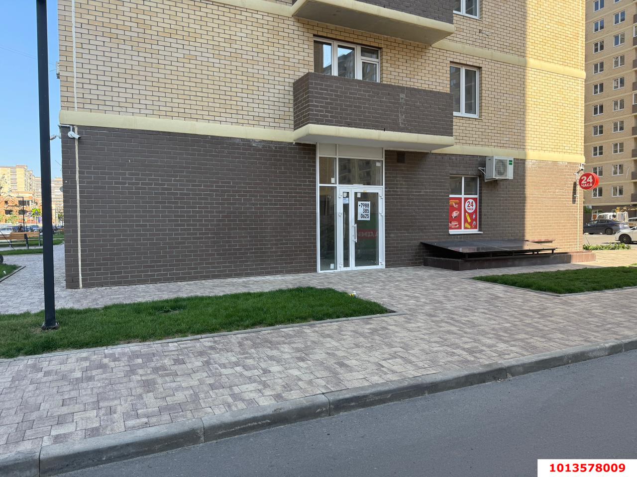Фото №3: Торговое помещение 30&nbsp;м², 1/16&nbsp;эт. - Краснодар, Прикубанский внутригородской округ, мкр. жилой комплекс Дыхание, ул. Лётчика Позднякова, 2к24