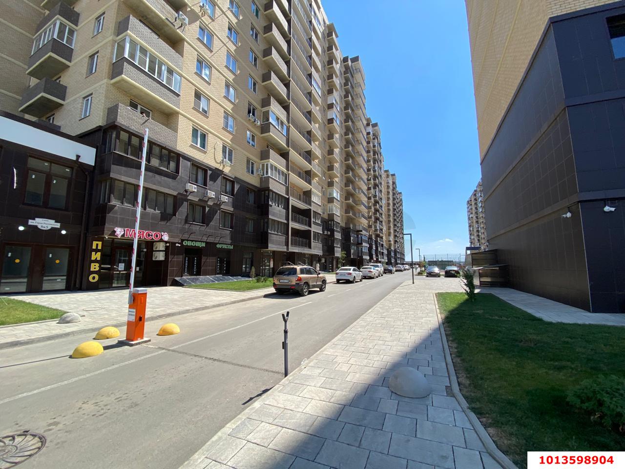 Фото №7: Торговое помещение 43&nbsp;м², 1/16&nbsp;эт. - Краснодар, Прикубанский внутригородской округ, мкр. жилой комплекс Ракурс, ул. имени Героя Ростовского, 8
