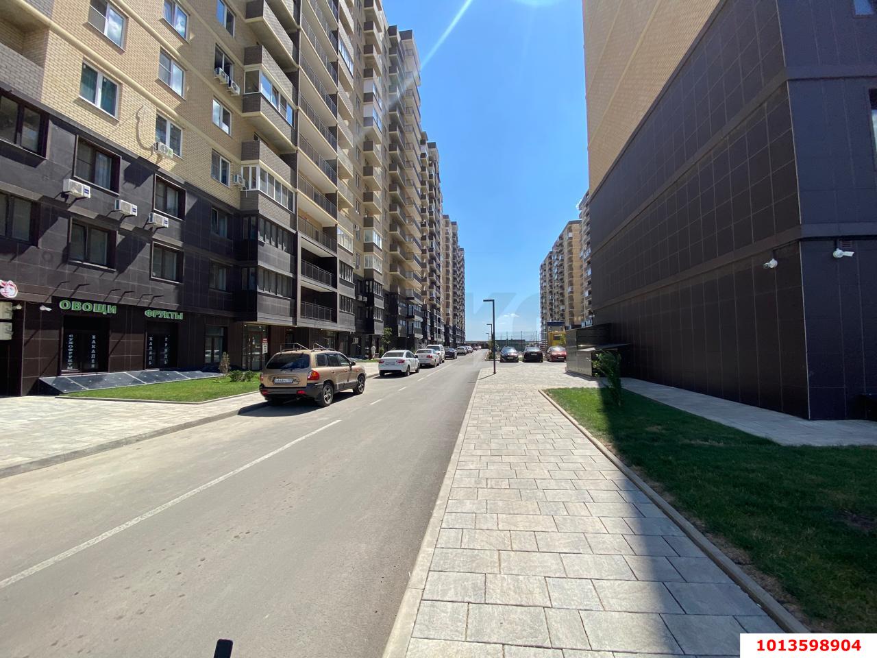 Фото №4: Торговое помещение 43&nbsp;м², 1/16&nbsp;эт. - Краснодар, Прикубанский внутригородской округ, мкр. жилой комплекс Ракурс, ул. имени Героя Ростовского, 8