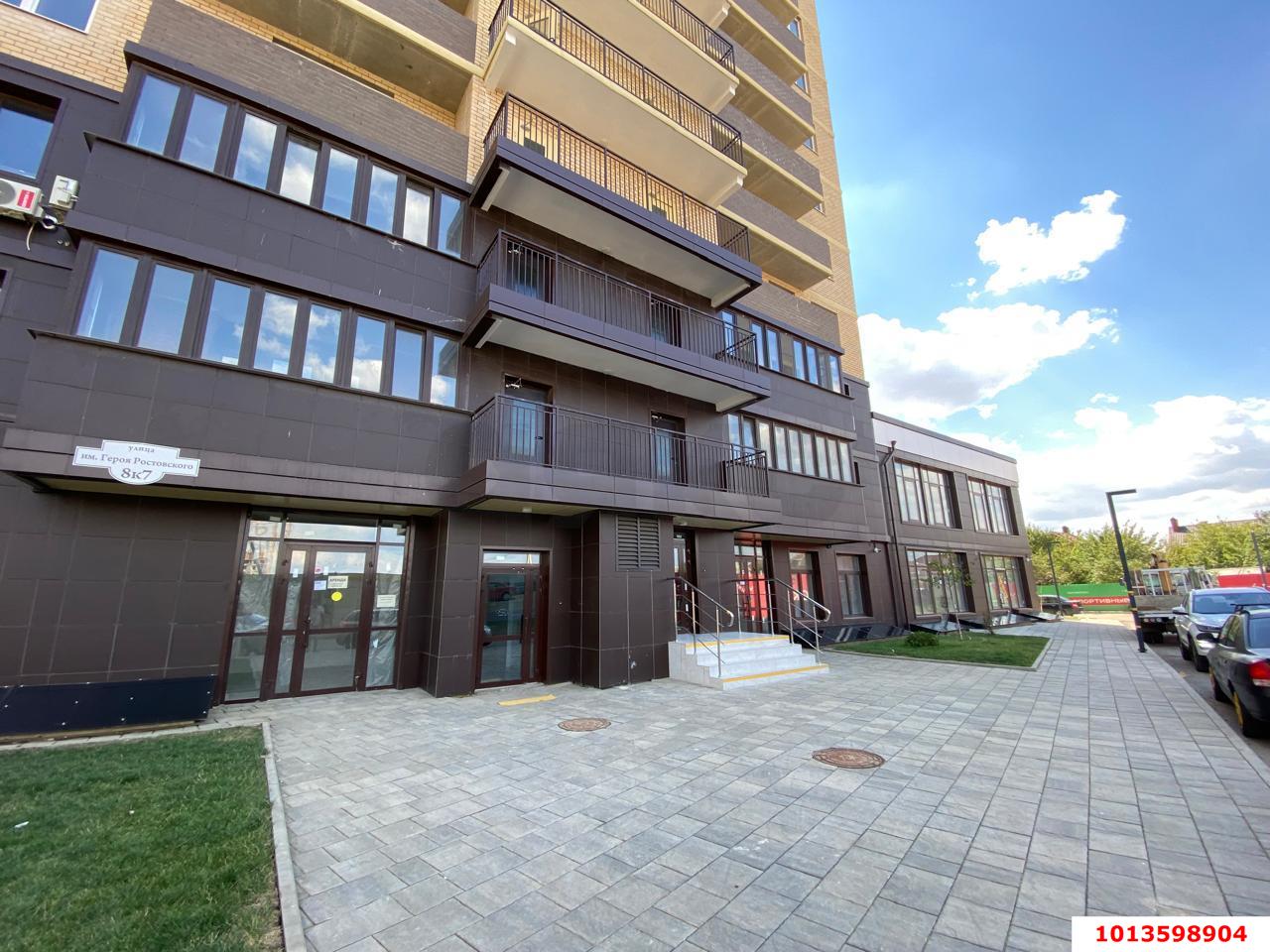 Фото №6: Торговое помещение 43&nbsp;м², 1/16&nbsp;эт. - Краснодар, Прикубанский внутригородской округ, мкр. жилой комплекс Ракурс, ул. имени Героя Ростовского, 8