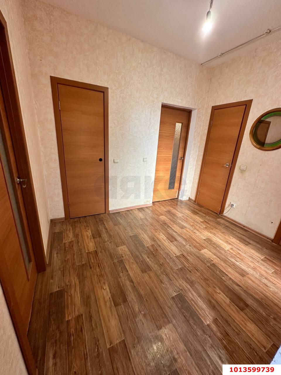 Фото №9: 2-комнатная квартира 75&nbsp;м², 10/17&nbsp;эт. - Краснодар, Прикубанский внутригородской округ, мкр. имени Маршала Жукова, ул. Александра Покрышкина, 2/1