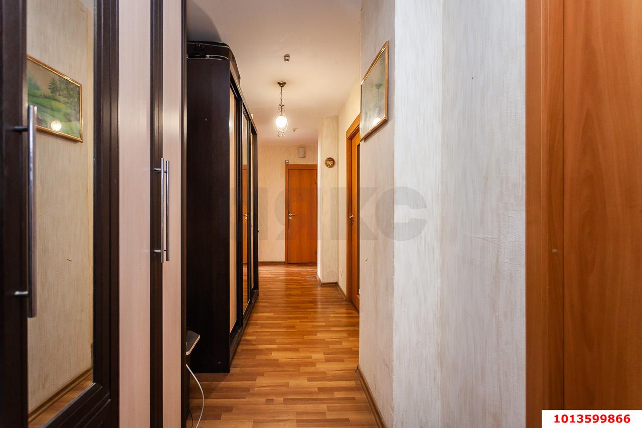 Фото №9: 3-комнатная квартира 72&nbsp;м², 10/16&nbsp;эт. - Краснодар, Западный внутригородской округ, Кожзавод, мкр. Военный городок № 1, ул. имени Калинина, 350/4