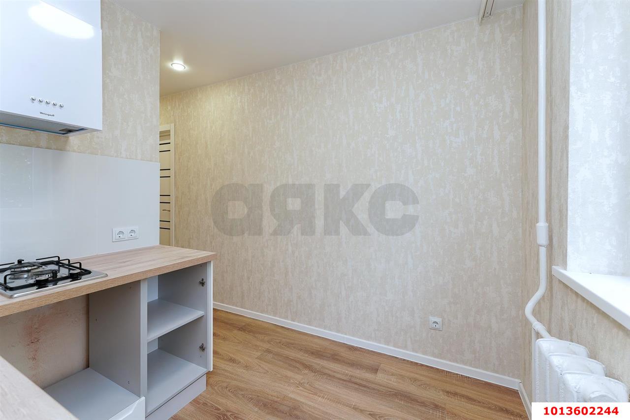 Фото №4: 2-комнатная квартира 43&nbsp;м², 2/5&nbsp;эт. - Краснодар, Центральный внутригородской округ, Покровка, мкр. Центральный, ул. Суворова, 151