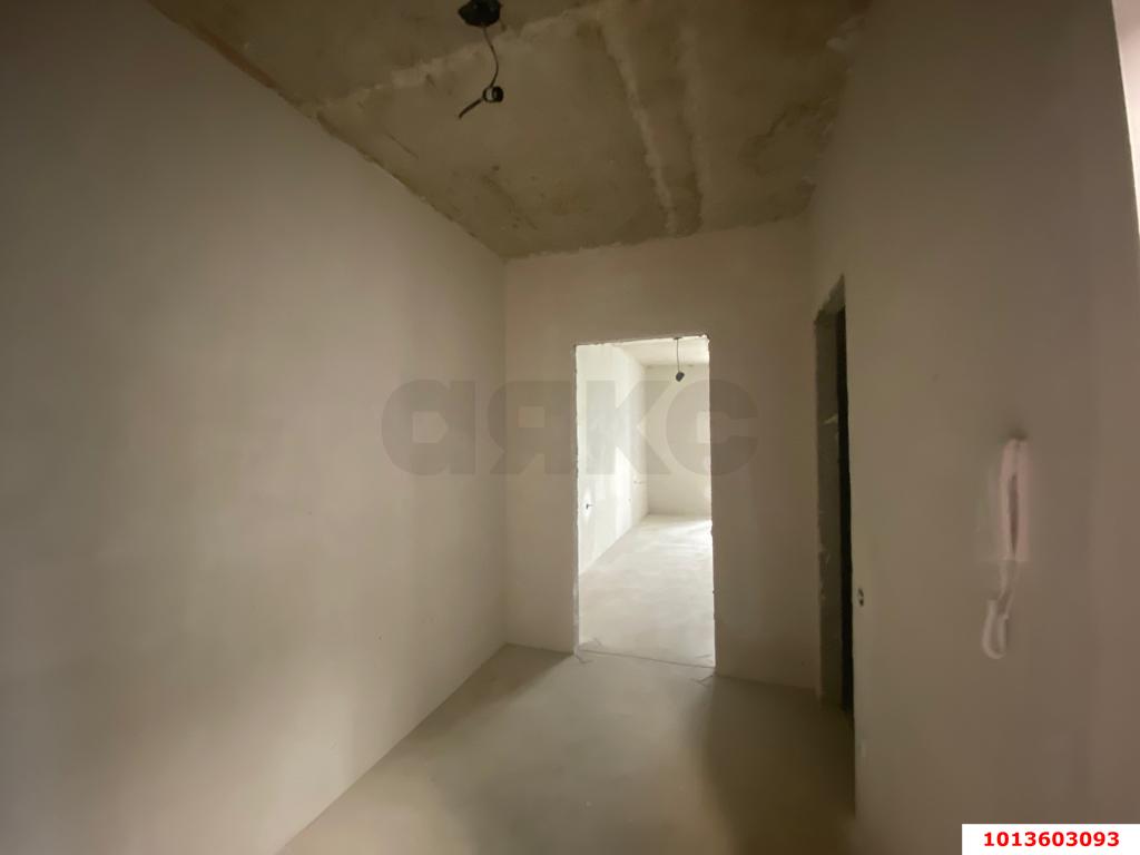 Фото №4: Студия 30&nbsp;м², 12/20&nbsp;эт. - Туапсе, мкр. жилой комплекс Форт Адмирал, ул. Портовиков, 39/1