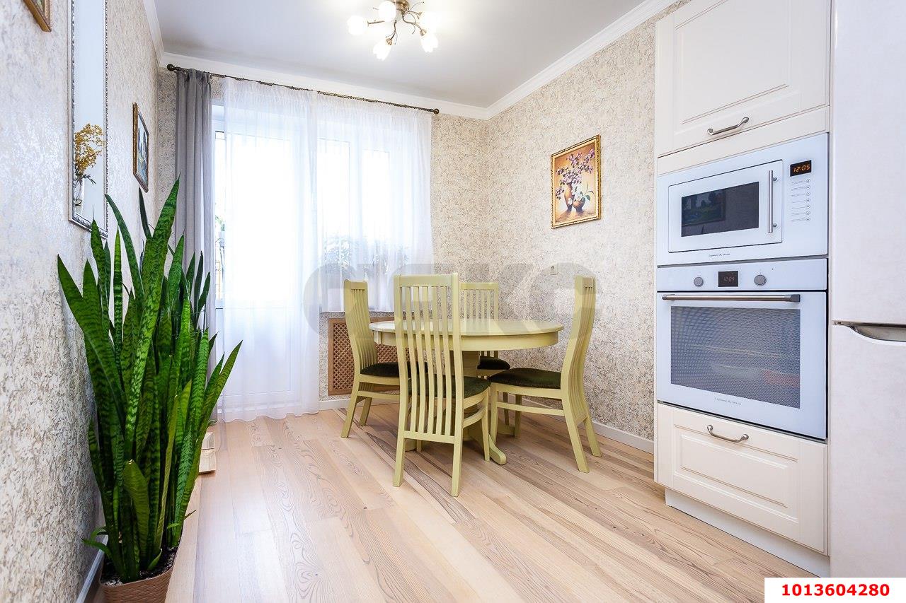 Фото №10: 2-комнатная квартира 68&nbsp;м², 21/25&nbsp;эт. - Краснодар, Прикубанский внутригородской округ, Завод Измерительных Приборов, мкр. ЖК Москва, ул. Российская, 79/3к1